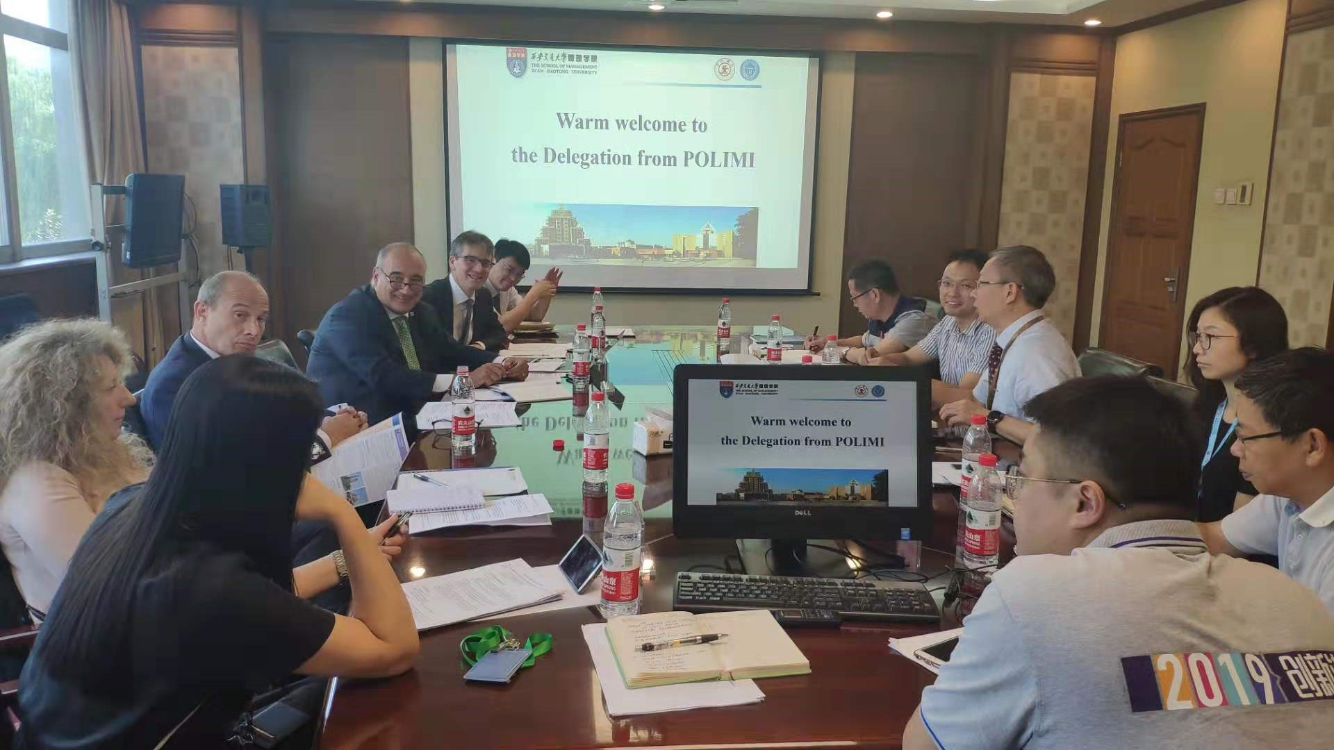 1568192435.jpg 1568192435.jpg